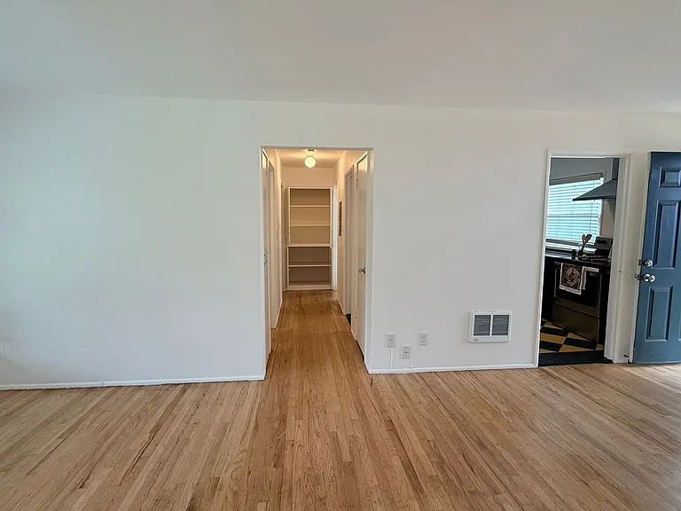 The Waverleigh Apartments — Photo 31