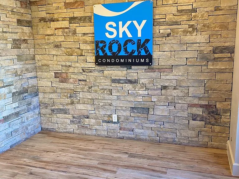 2800 Sandage Ave #303 — Photo 37