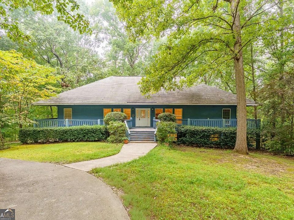 1st image of 172 Leaf Lake Dr