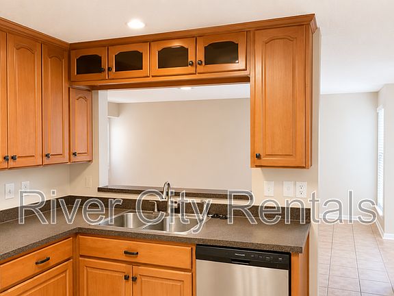 2nd image of 849 Candleknoll Ln