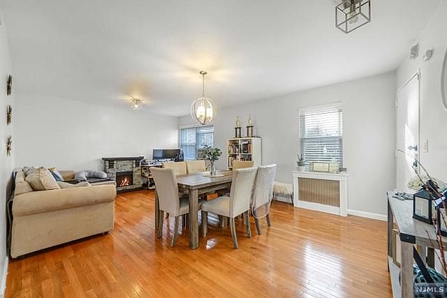 1st image of 161 Knickerbocker Rd APT C