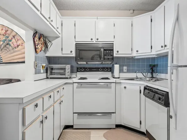 2732 SW Matheson Avenue #112-B2, Palm City, FL 34990