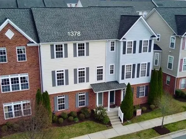 1378 Timberwood Blvd, Charlottesville, VA 22911