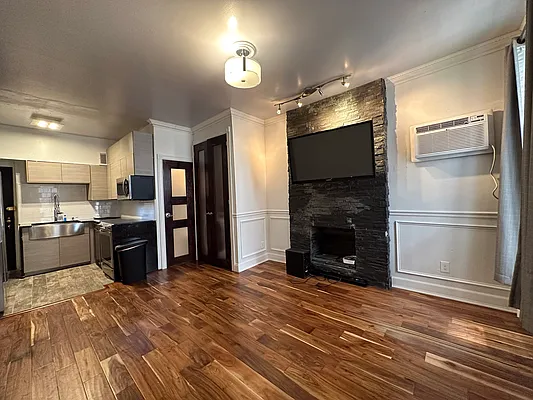 Rented by Highline Residential | media 2