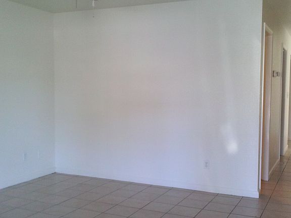 3rd image of 4314 33rd St