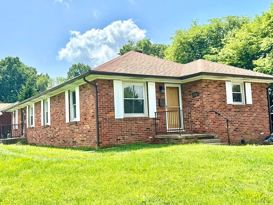 1st image of 2700 Castlewood Pl #B