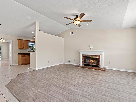 5th image of 2441 SE Avalon Road