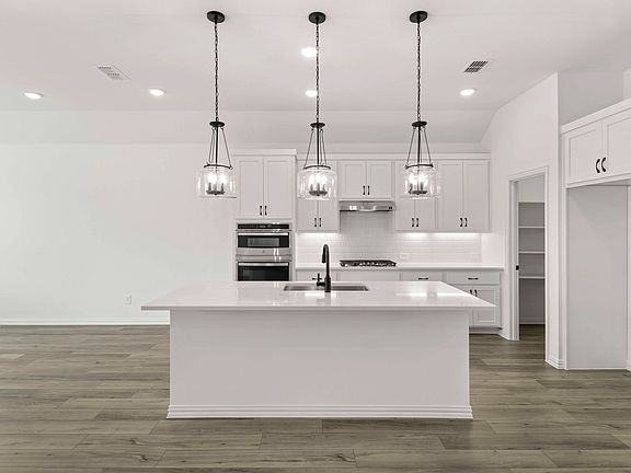 Kitchen Representative Photo