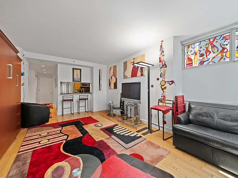 120 Riverside Blvd #3U — Photo 7