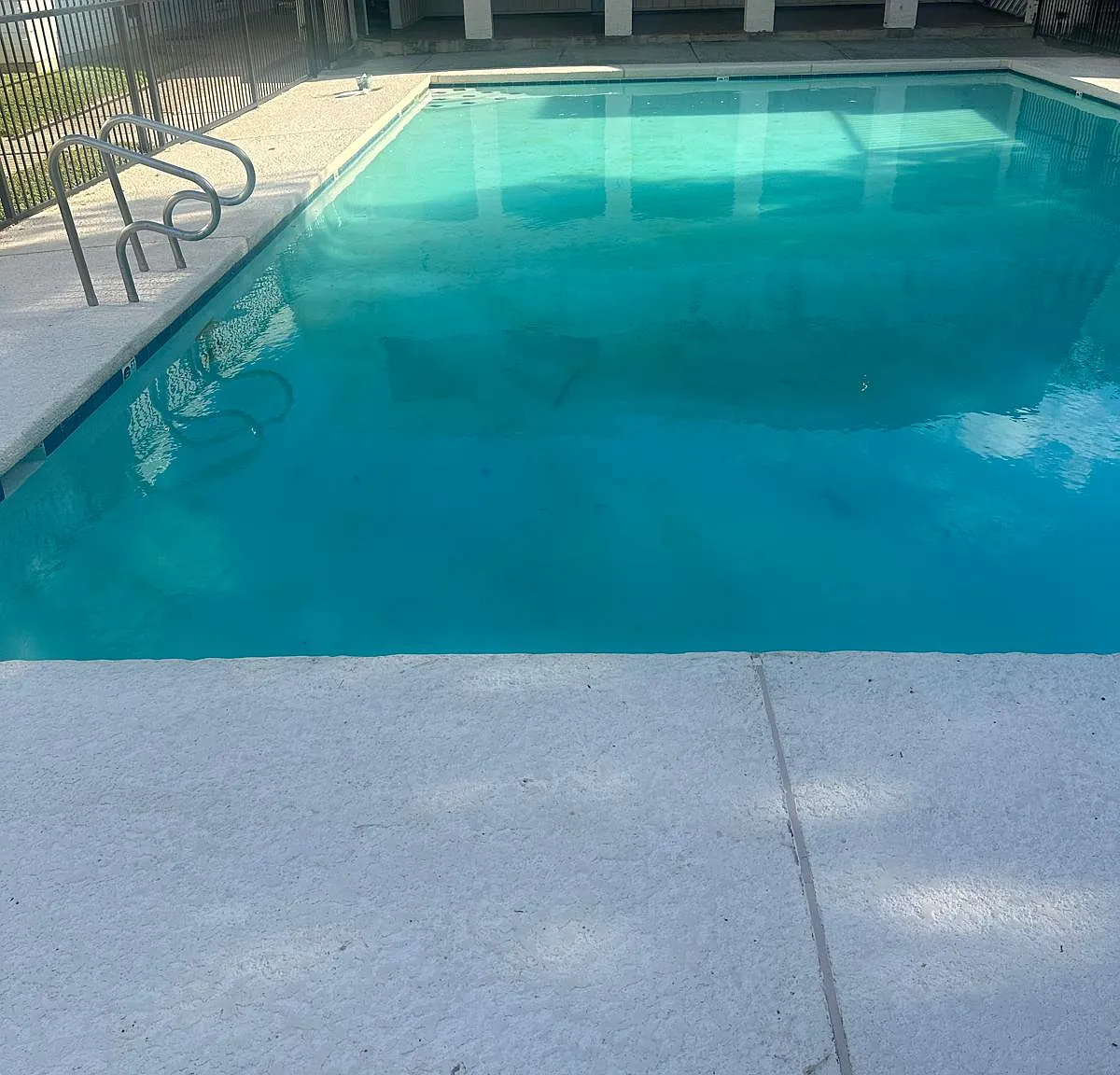 2 bed, 1.5 bath, 945 sqft, $1,200 — Photo 1