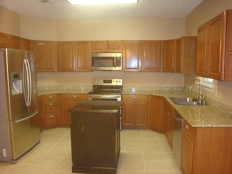 170 Zoe Dr — Photo 5