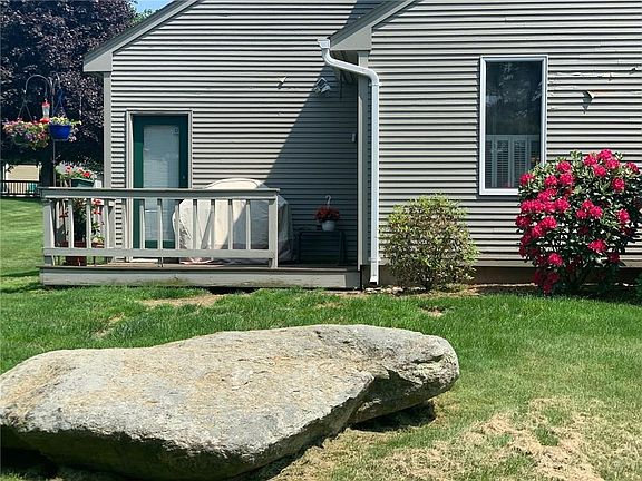 3rd image of 68 Hilltop Dr #A