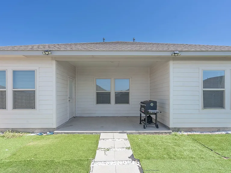 7608 Orange Blossom Rd — Photo 29