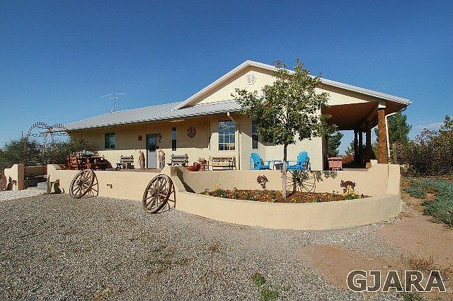 1st image of 15860 Pinyon Park Ln
