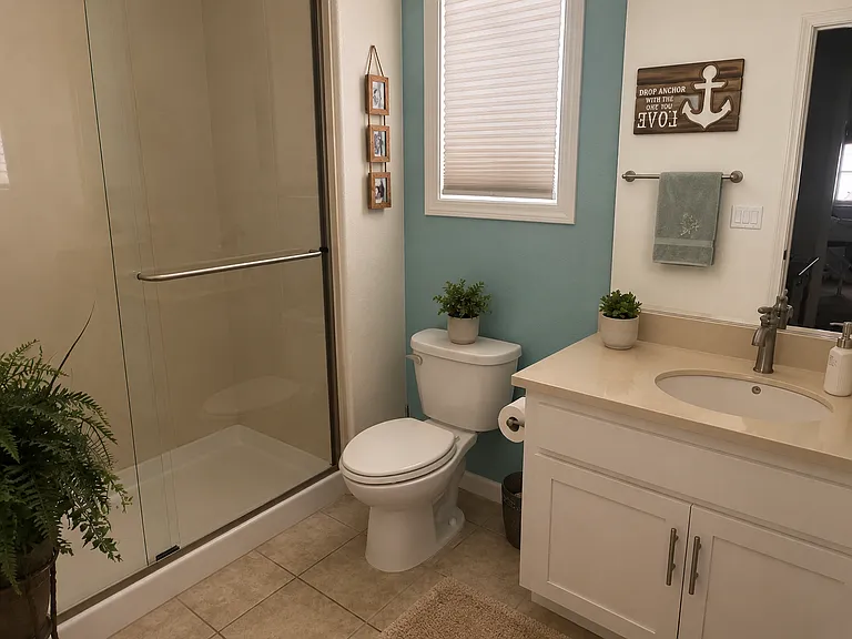 1076 S Fowler Ln — Photo 6