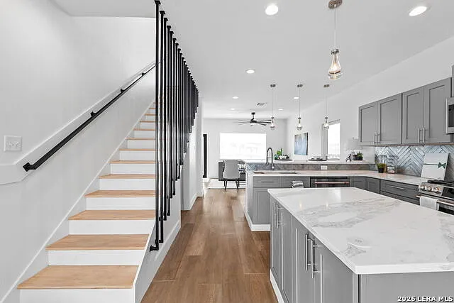 117 Carle Ave — Photo 15