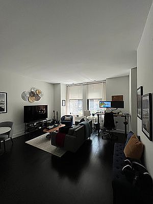 2nd image of 25 Broad St APT 17R