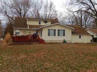 1302 W Calhoun St, Macomb, IL 61455