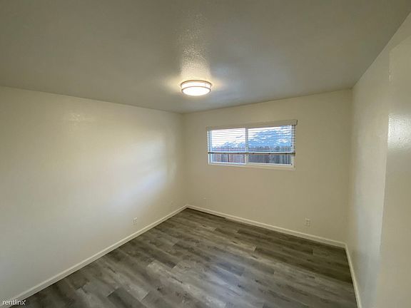 5th image of 33078 Adelfa St #11129097
