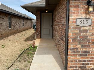 813 Coles Creek Ln, Yukon, OK 73099