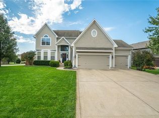 2544 SW 12th Cir, Lees Summit, MO 64081