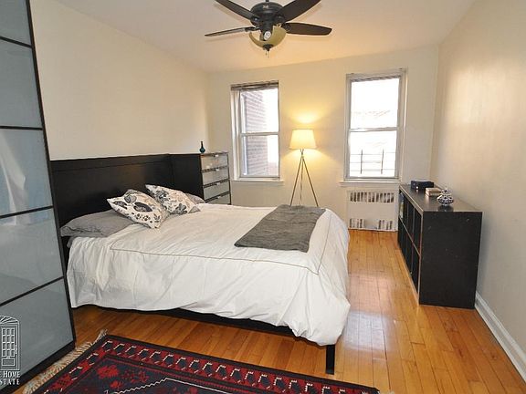 4th image of 3925 51st St APT 3E