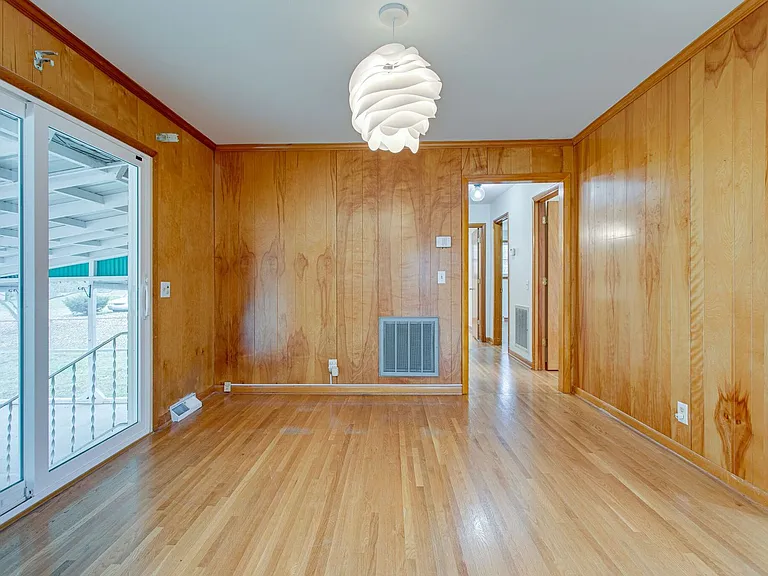 171 McCall St — Photo 11