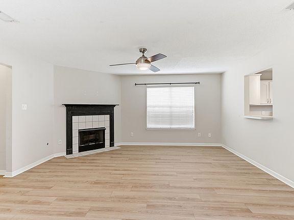 5th image of 1066 Whitten Rd