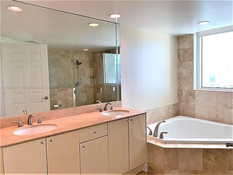 1745 E Hallandale Beach Blvd #1606W — Photo 20