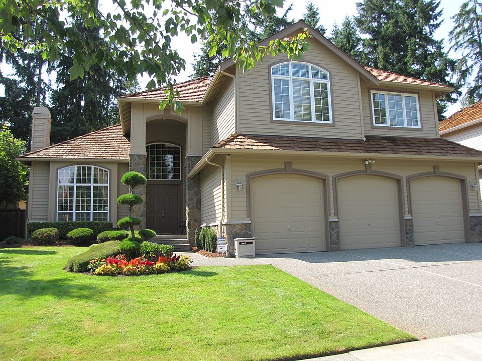 Exterior of house painted and roof refurbished within the past 3 years