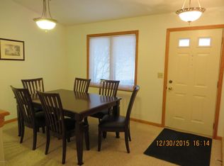 4293 Oak Ridge Dr NW, Grand Rapids, MI 49534