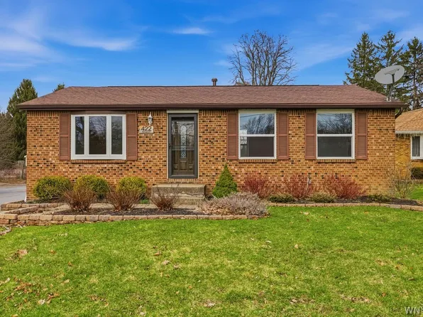 422 Rowley Rd, Depew, NY 14043