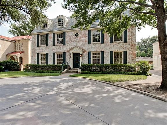 2nd image of 4229 University Blvd
