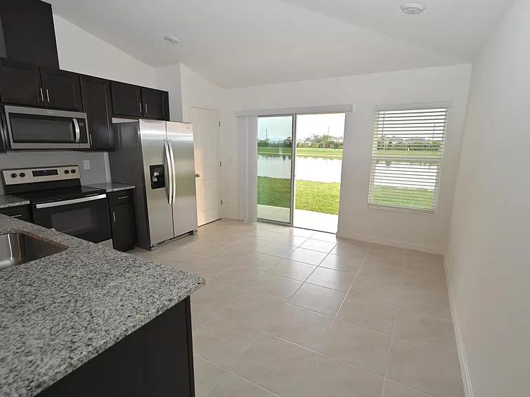 9532 Sandy Bluffs Cir — Photo 6