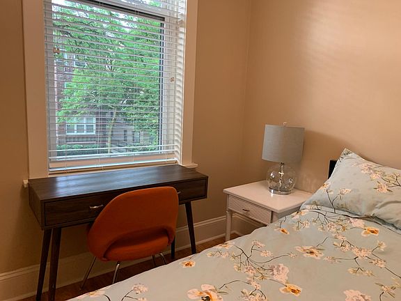 2nd image of 1257 W Cornelia Ave #2F