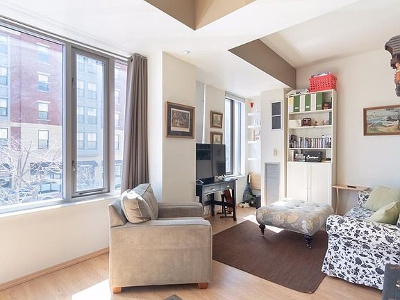 3rd image of 1313 Washington St APT 208