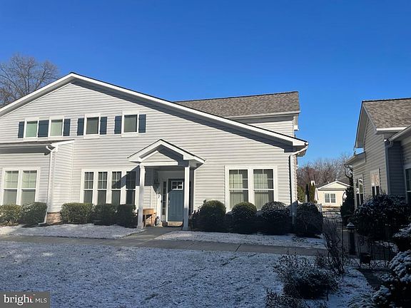 2nd image of 107 Jacobia Dr