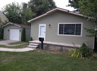 18879 Denby, Redford, MI 48240