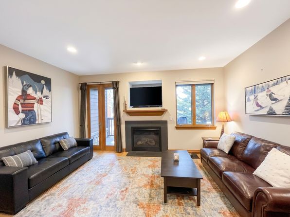 83 Chestnut Ln