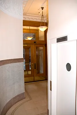 Sold by New York Private Realty Group | media 7