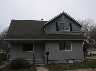 1313 F St, Charles City, IA 50616