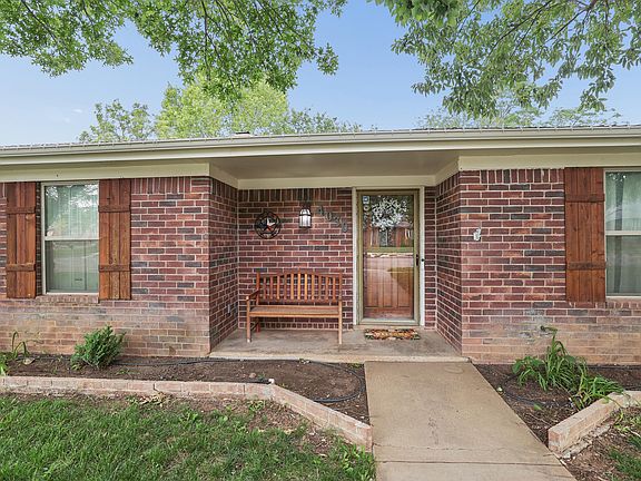3rd image of 4030 Montague Dr