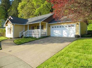 1009 Enstad Ct, Silverton, OR 97381