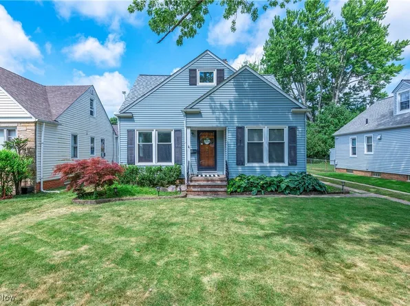 4430 W 226th St, Fairview Park, OH 44126