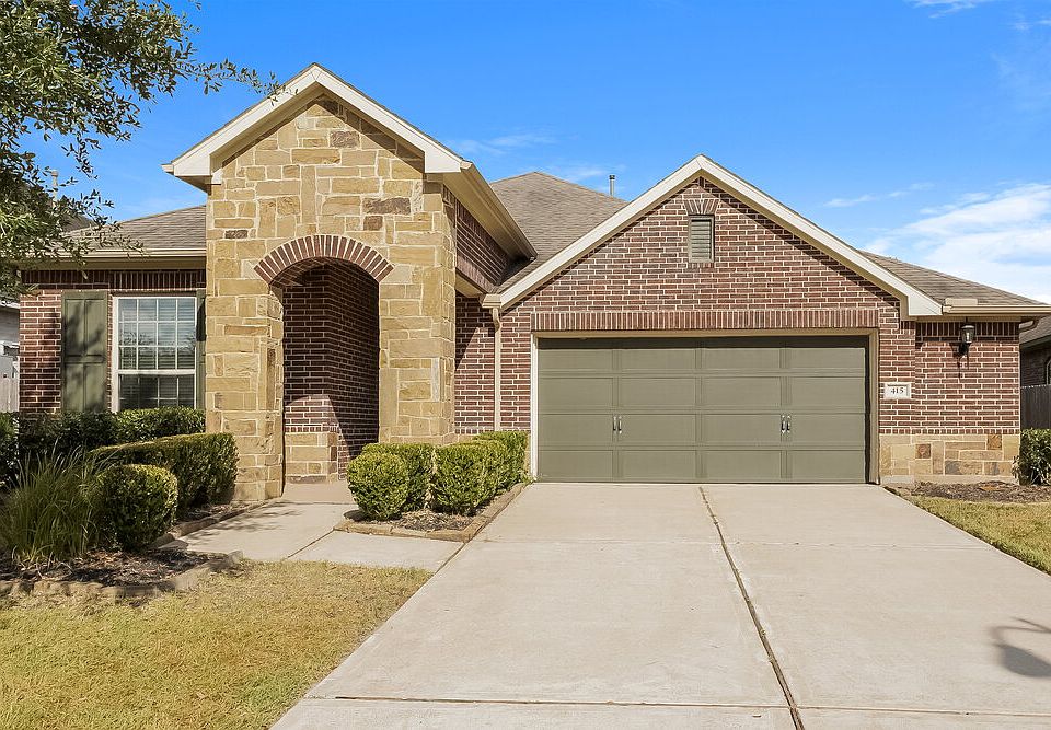 1st image of 415 Rocky Briar Ct