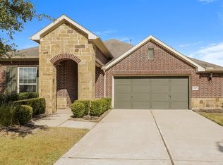 415 Rocky Briar Ct, Richmond, TX 77406