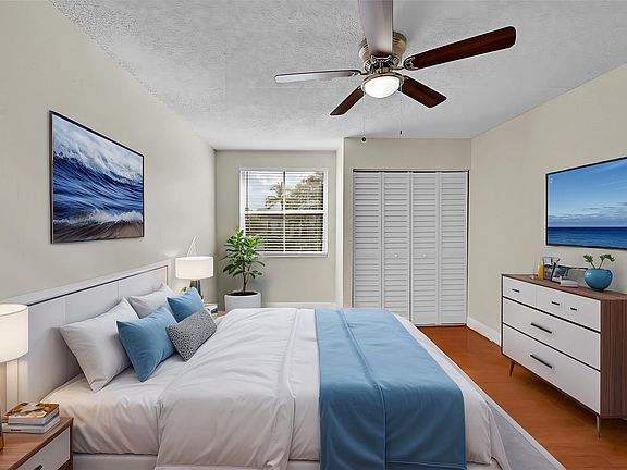 3rd image of 7379 Santa Monica Drive
