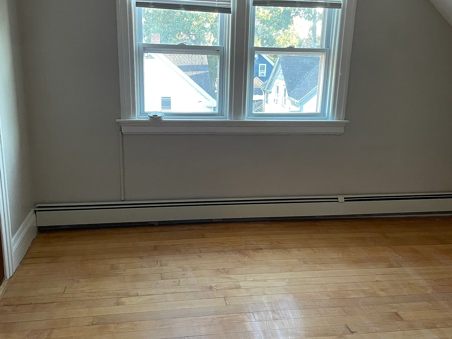 2 bed, 900 sqft, $1,800 — Photo 4