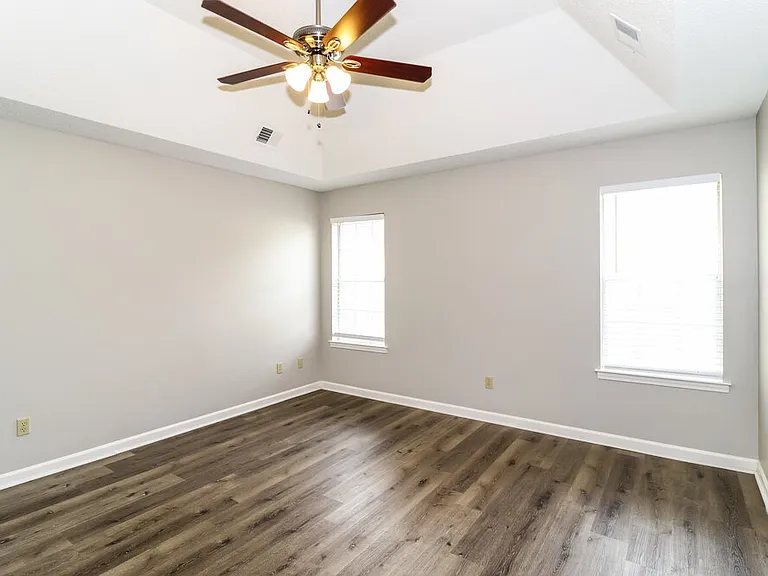 6962 Lagrange Cir N — Photo 10