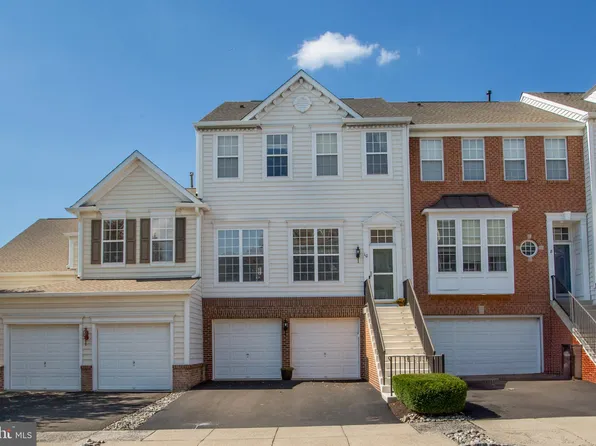 10 Cornerstone Ct, Doylestown, PA 18901